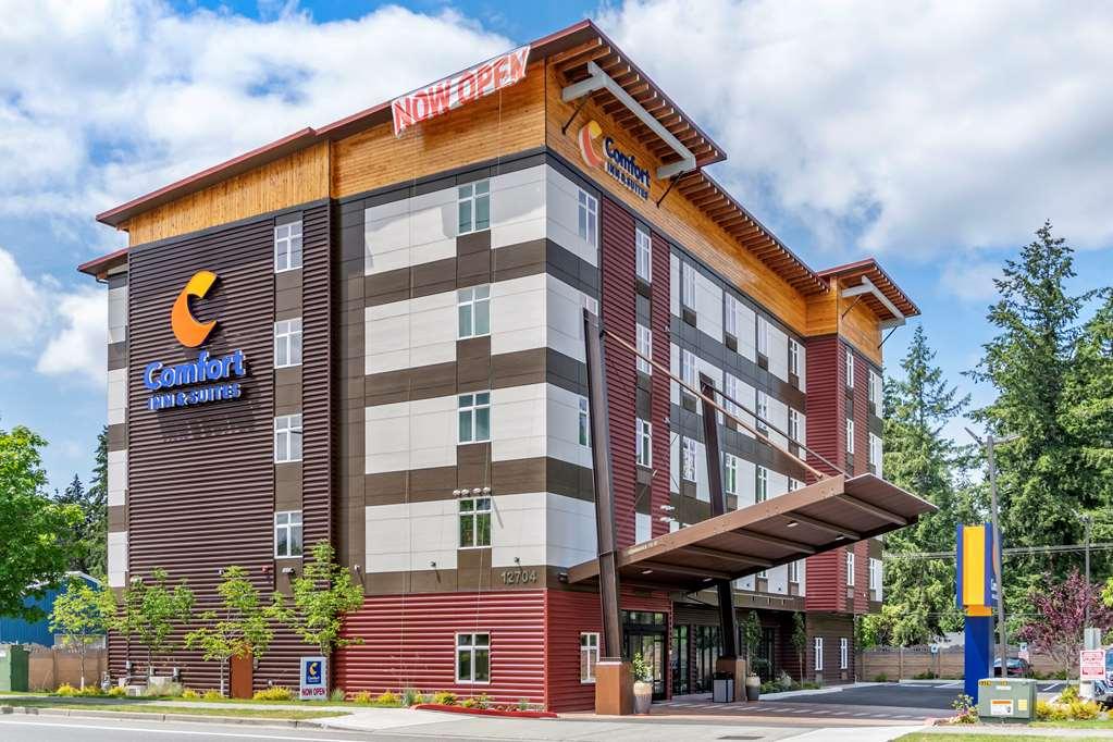 Comfort Inn & Suites Lakewood By Jblm Kültér fotó