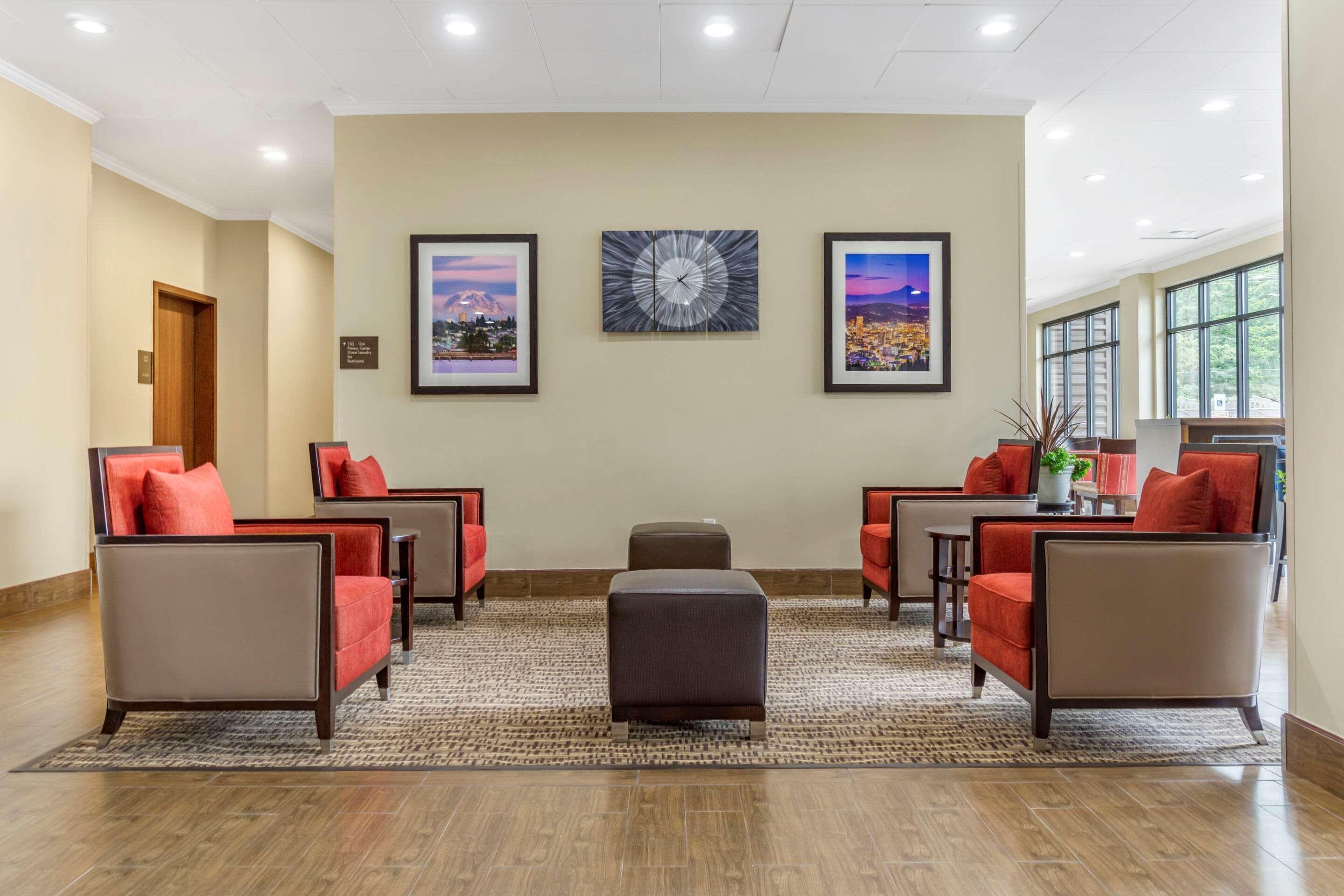 Comfort Inn & Suites Lakewood By Jblm Kültér fotó